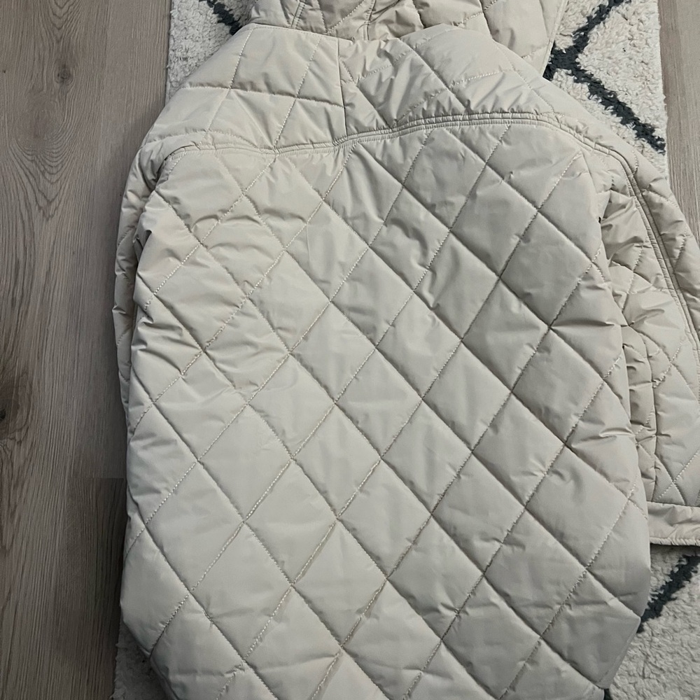 Water resistant jacket - Picture 2 of 2